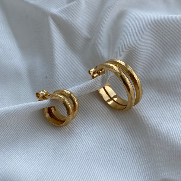 Simple hoops small gold-plated