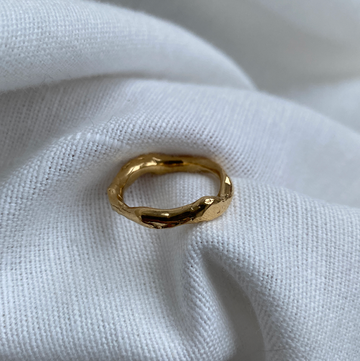 Simple ring gold-plated